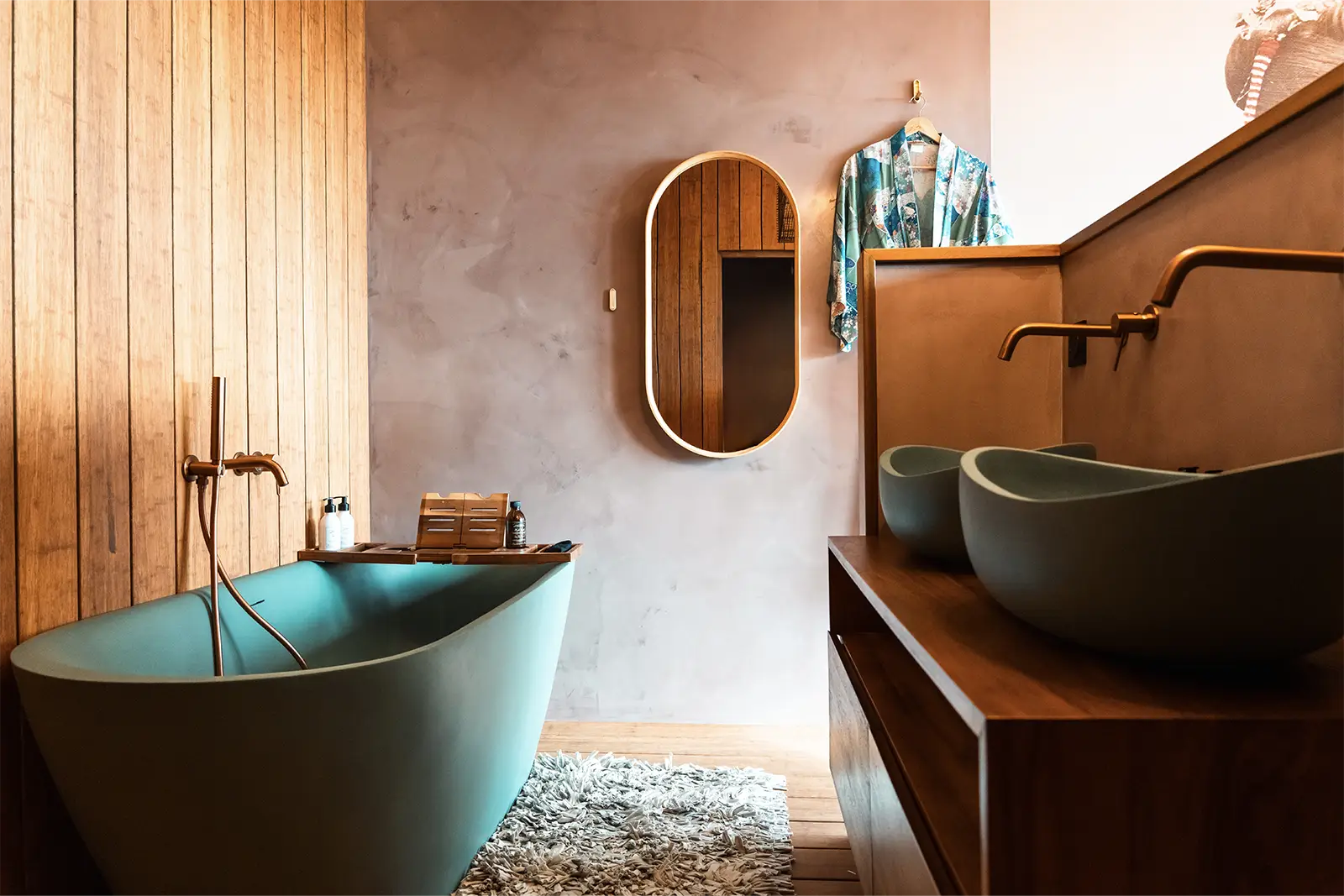 Chambre Soley - Salle de bains avec baignoire et vue 